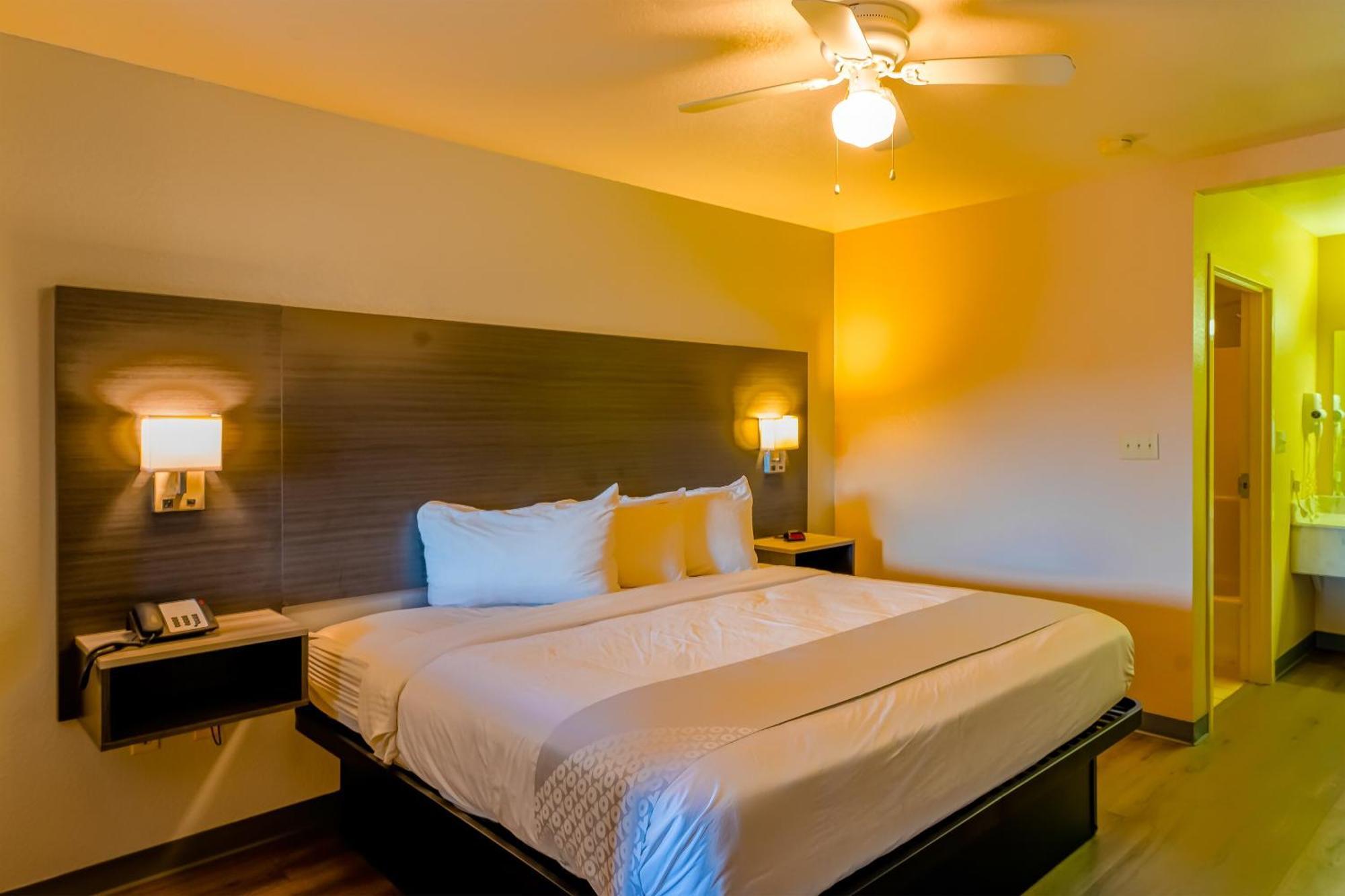 Oyo Hotel Yoakum West Extérieur photo