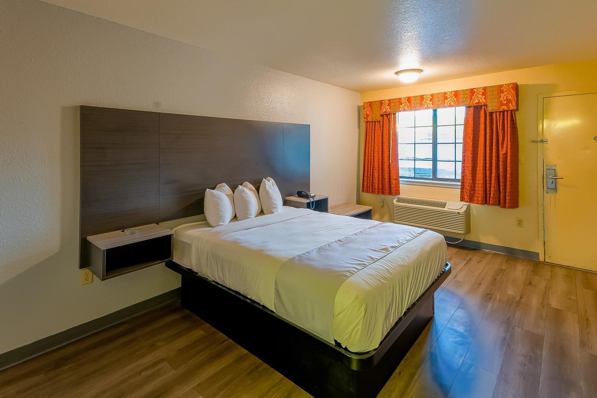 Oyo Hotel Yoakum West Extérieur photo